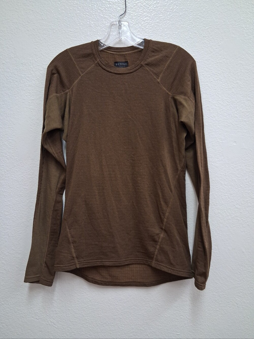 Beyond Clothing A1 Aether Long Sleeve Crew Pullover Base Layer Coyote Size Mediu